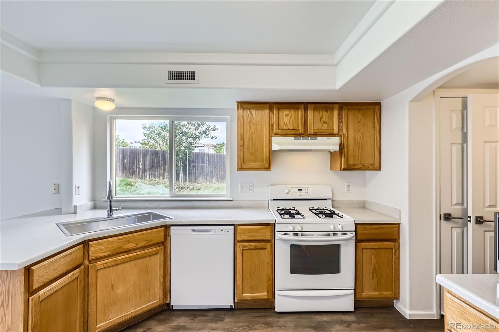 MLS Image #9 for 3853  orleans court,denver, Colorado