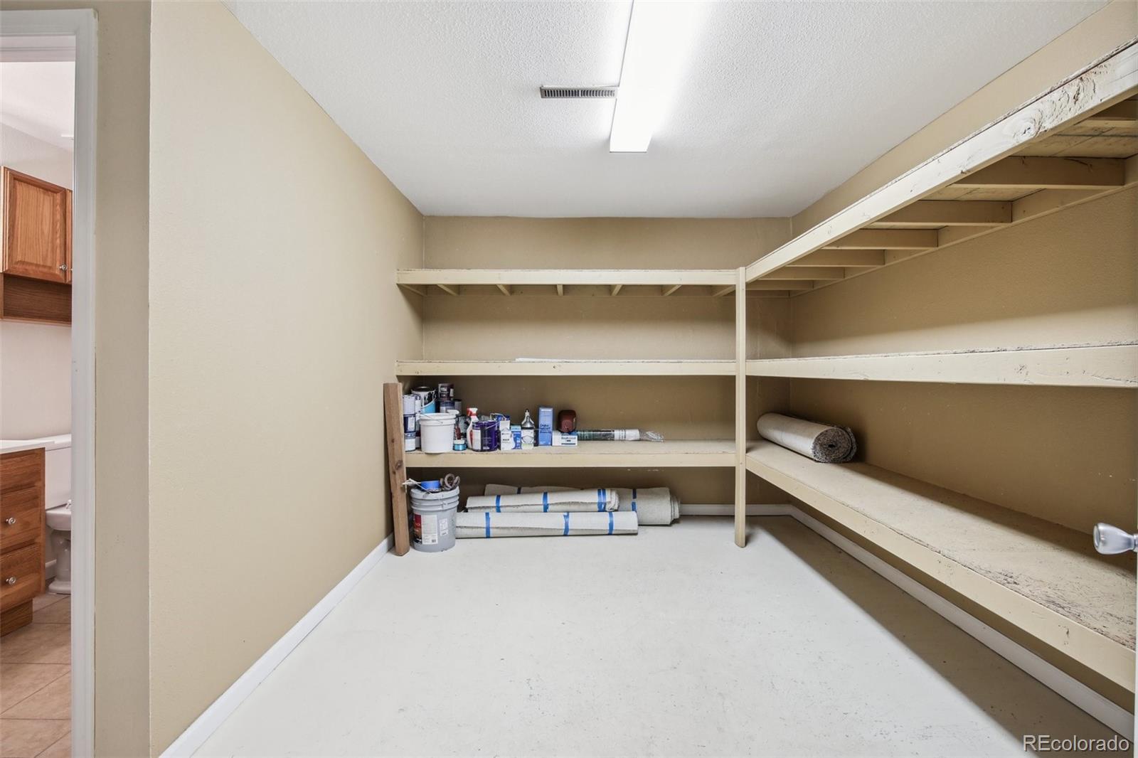 MLS Image #13 for 4231 w ponds circle,littleton, Colorado