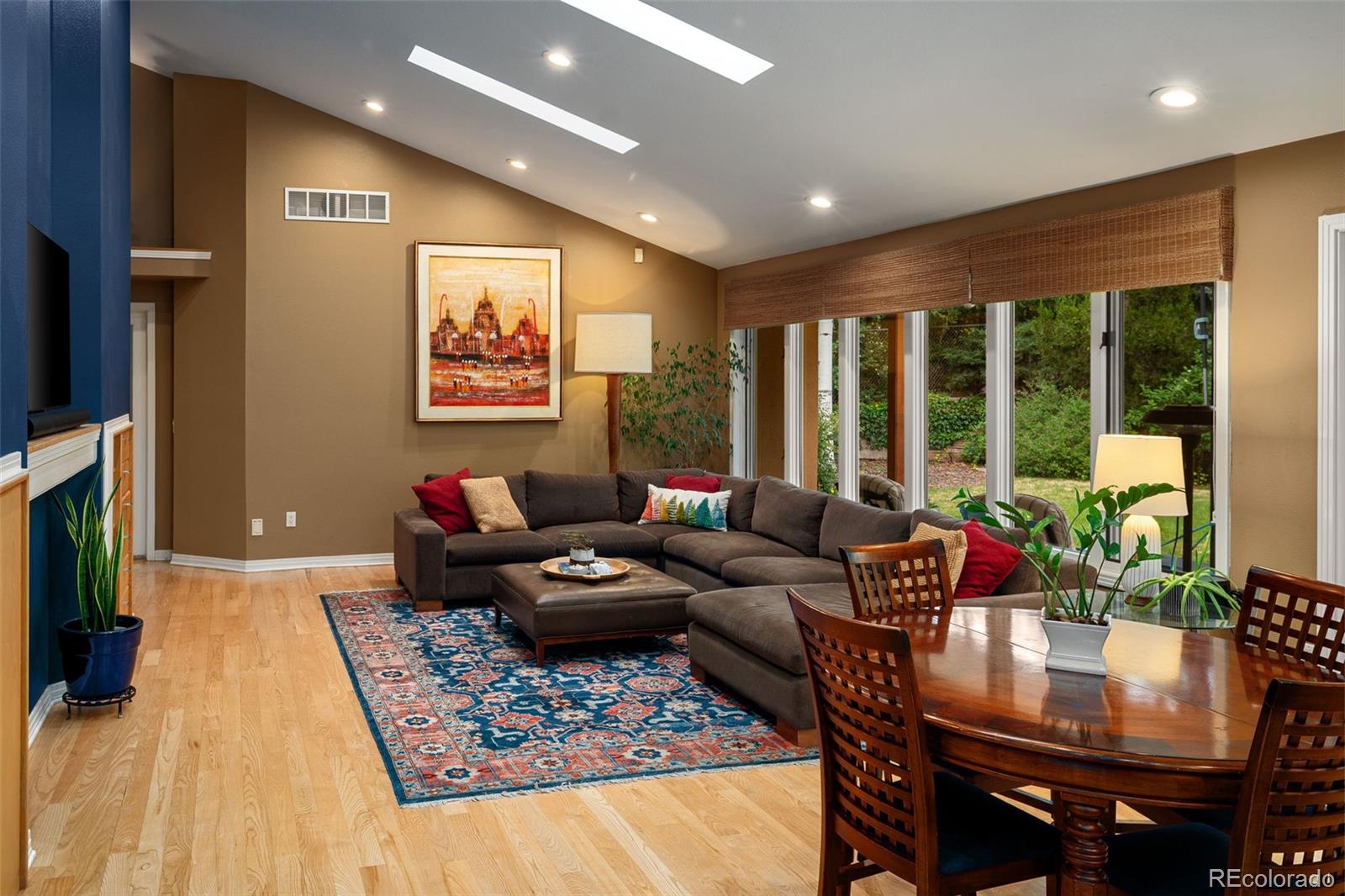 MLS Image #14 for 250 s dahlia street,denver, Colorado