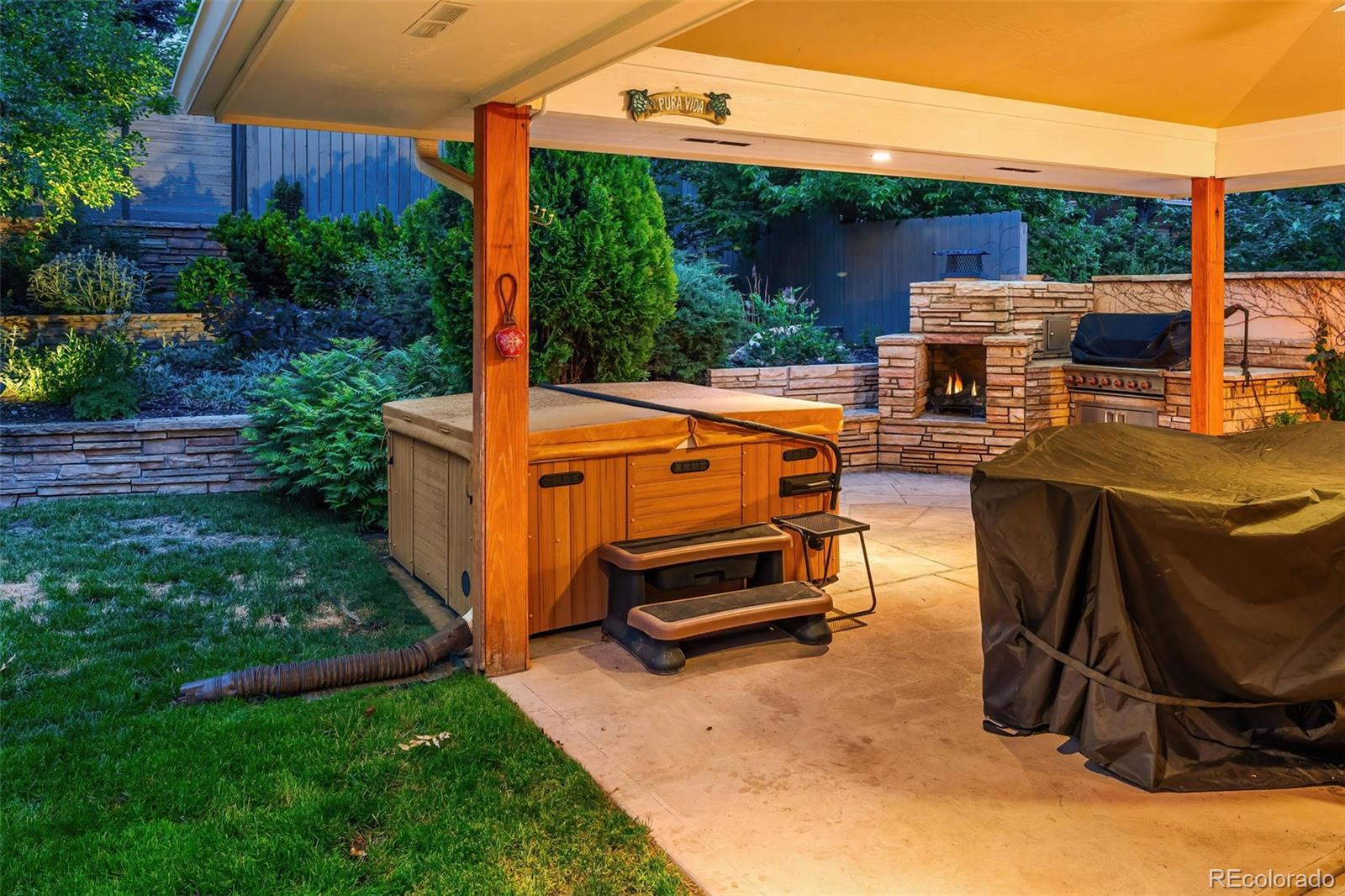 MLS Image #18 for 250 s dahlia street,denver, Colorado