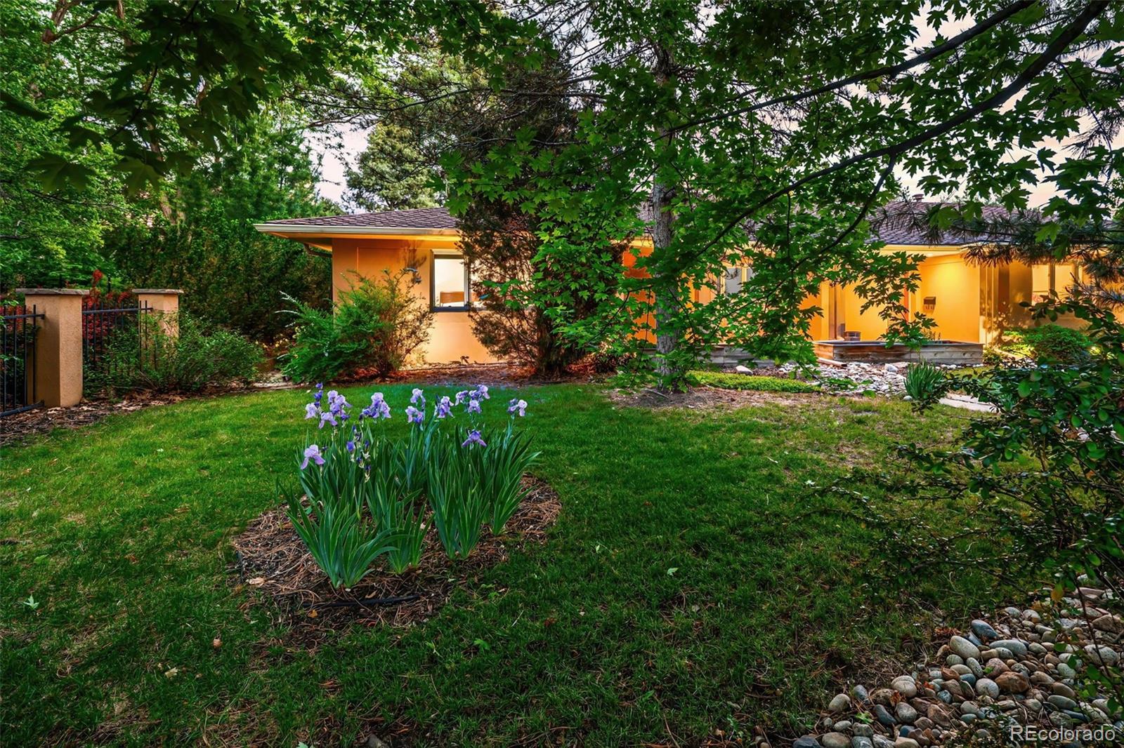 MLS Image #2 for 250 s dahlia street,denver, Colorado