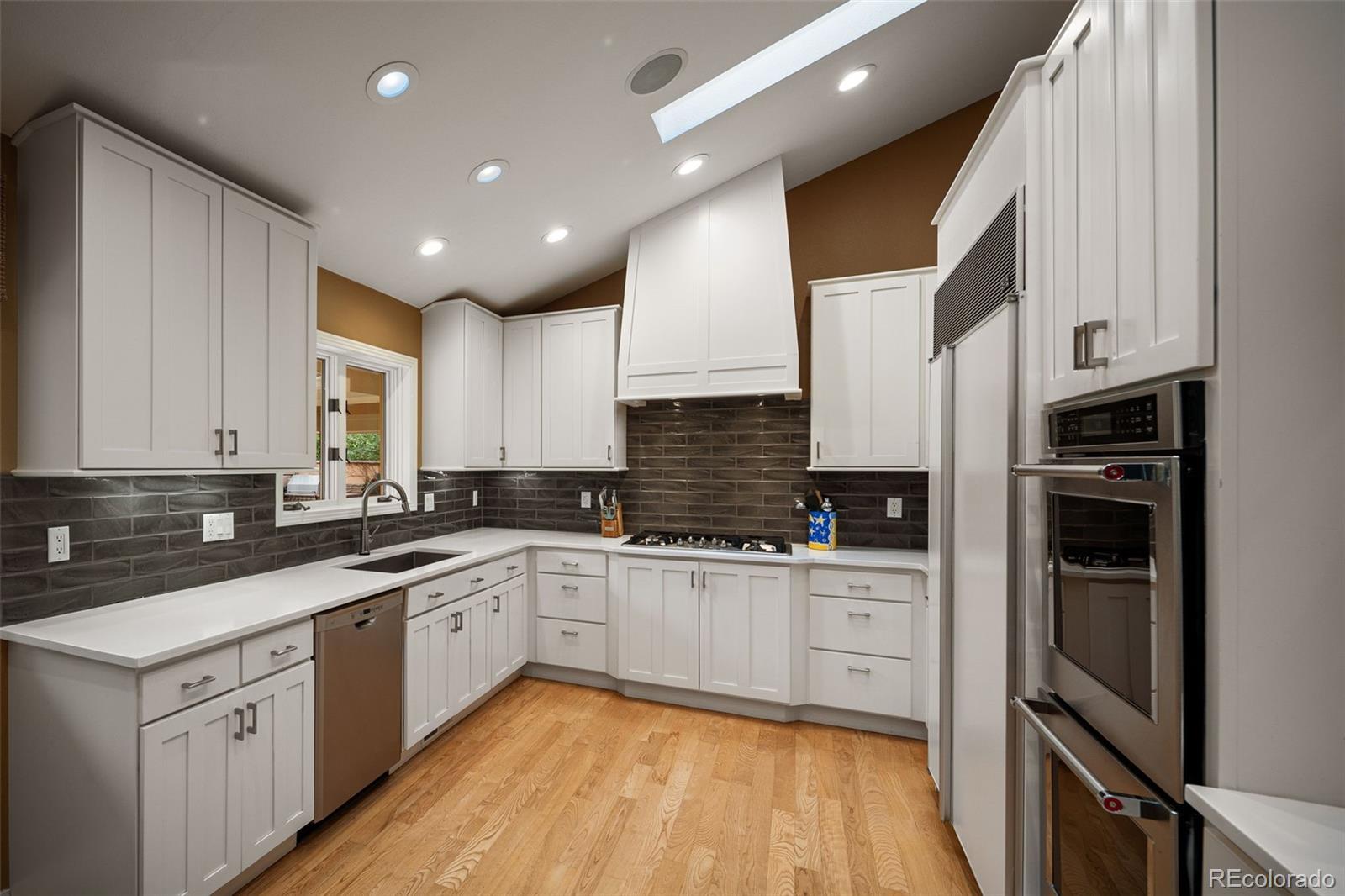 MLS Image #27 for 250 s dahlia street,denver, Colorado