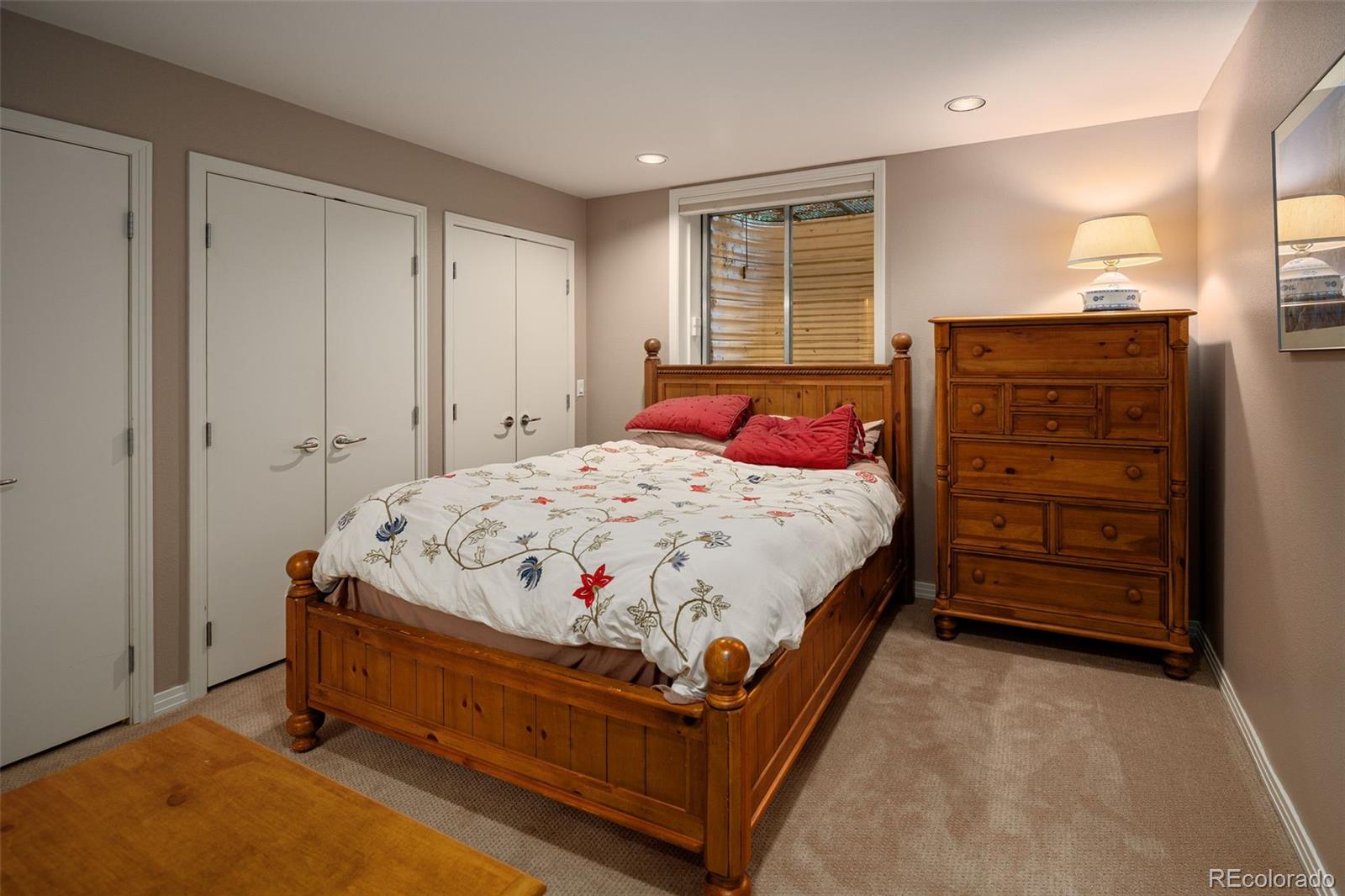 MLS Image #44 for 250 s dahlia street,denver, Colorado