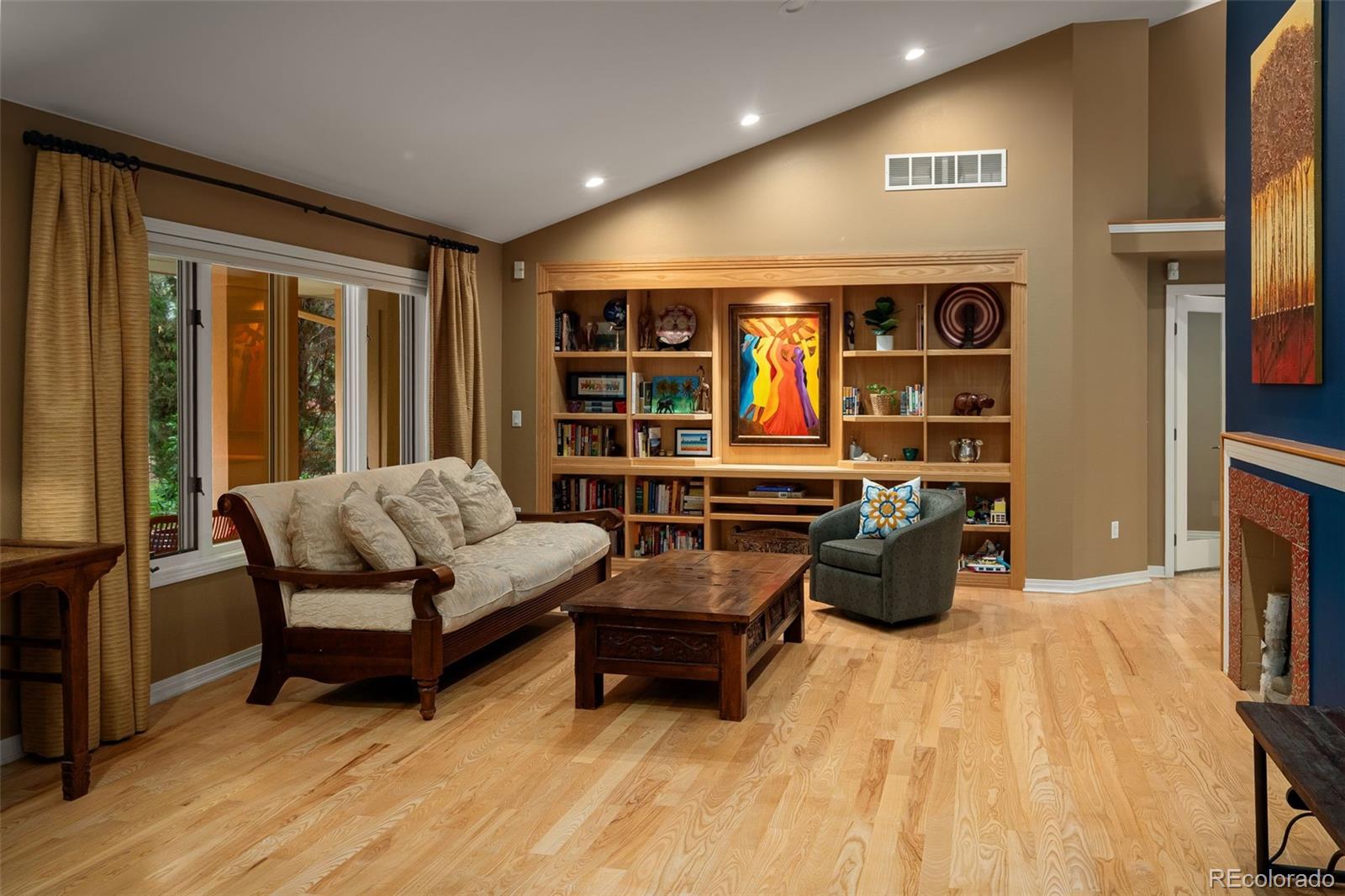 MLS Image #9 for 250 s dahlia street,denver, Colorado