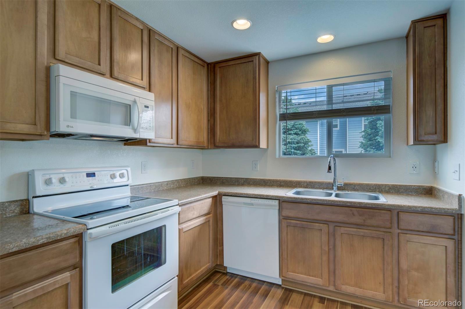 MLS Image #10 for 19249 e 58th avenue d,denver, Colorado