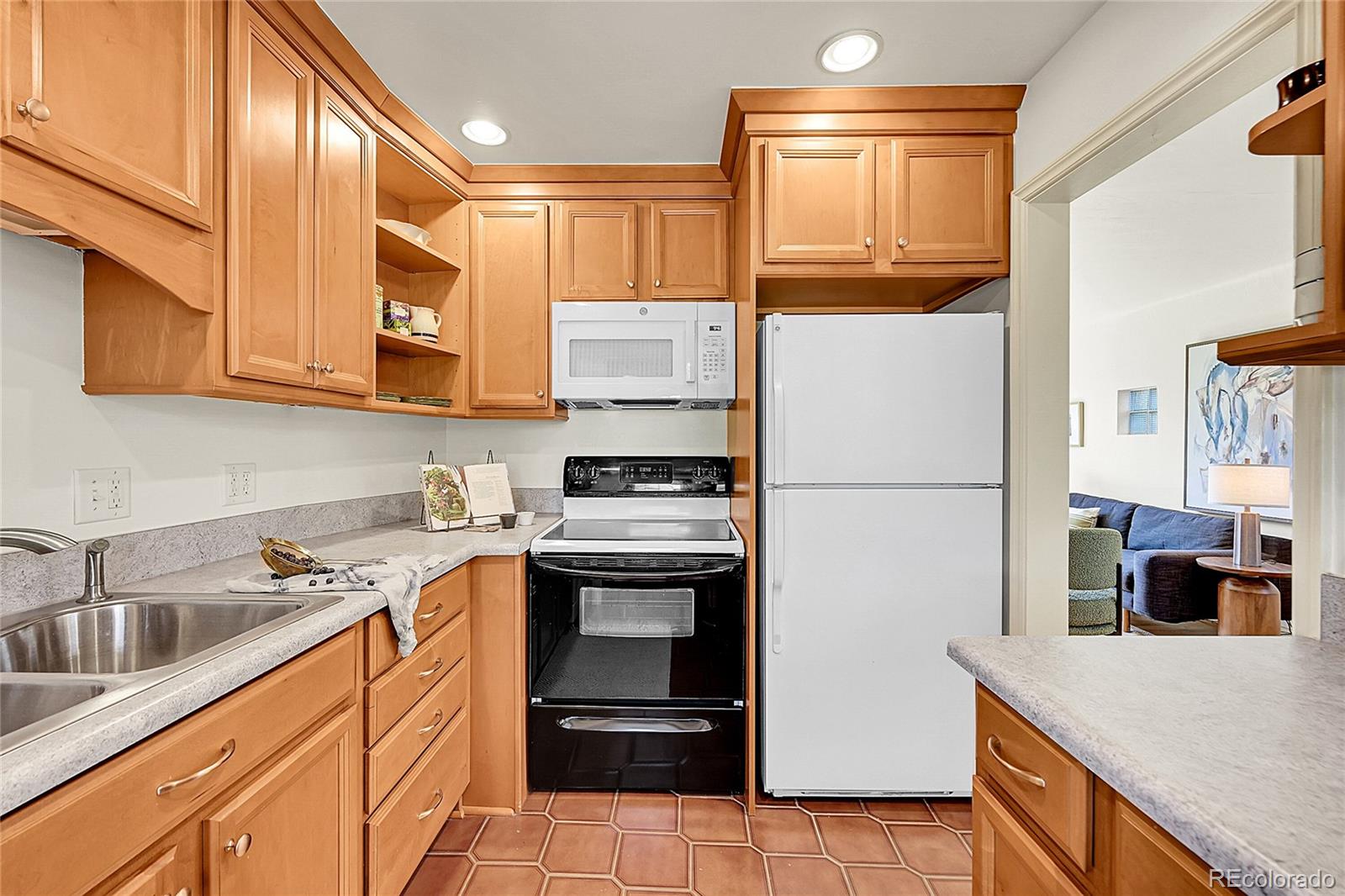 MLS Image #11 for 755 s clay street,denver, Colorado