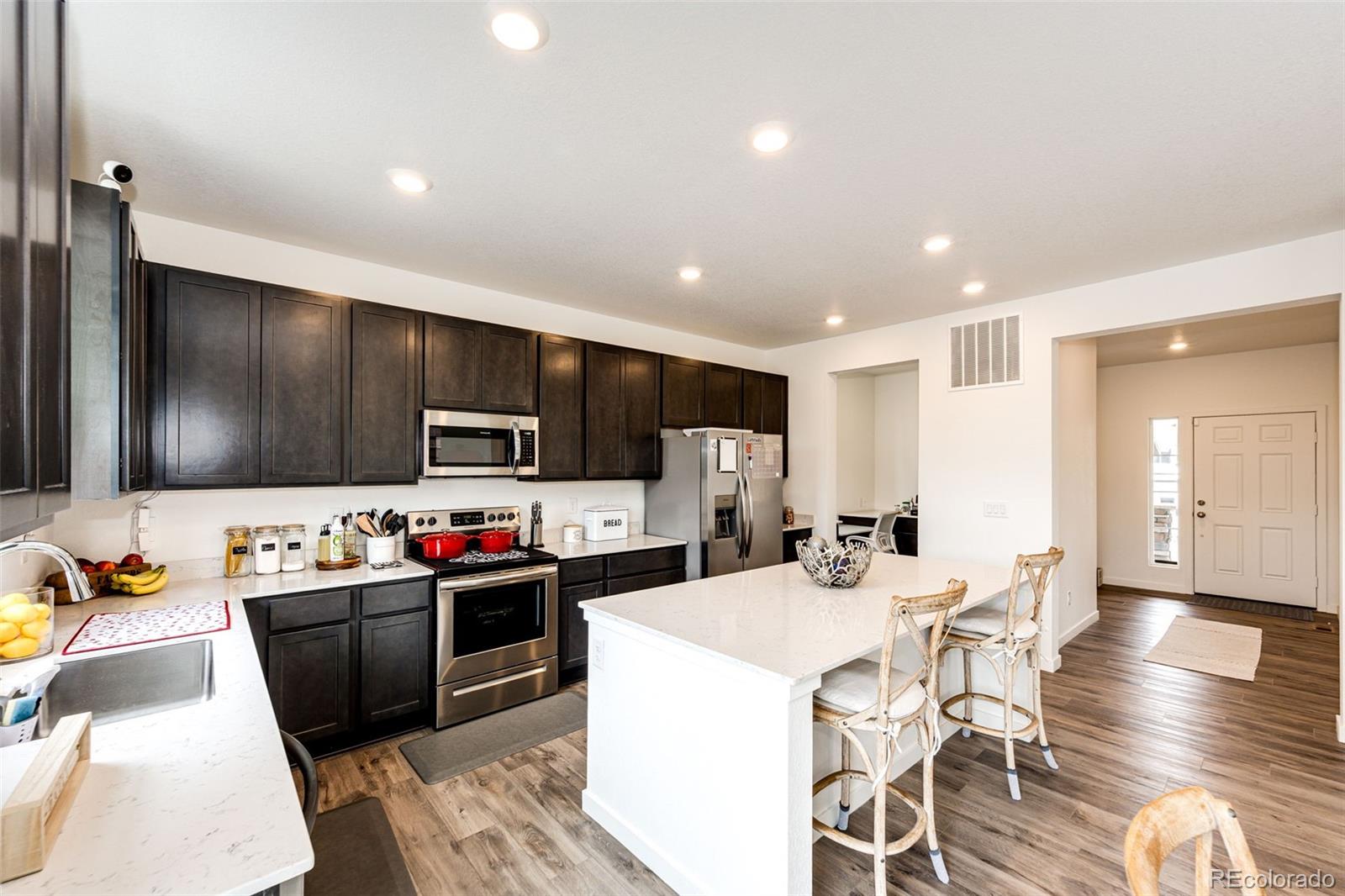 MLS Image #6 for 947 w beverly street,elizabeth, Colorado