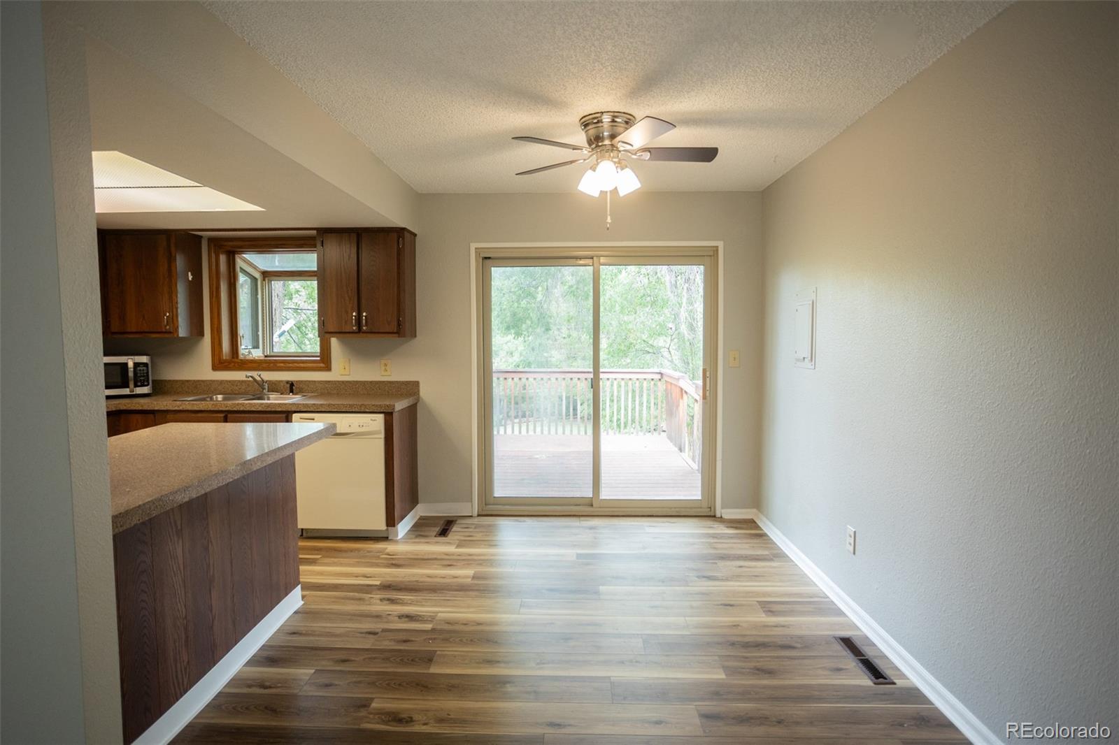 MLS Image #9 for 4540  debonair circle,colorado springs, Colorado