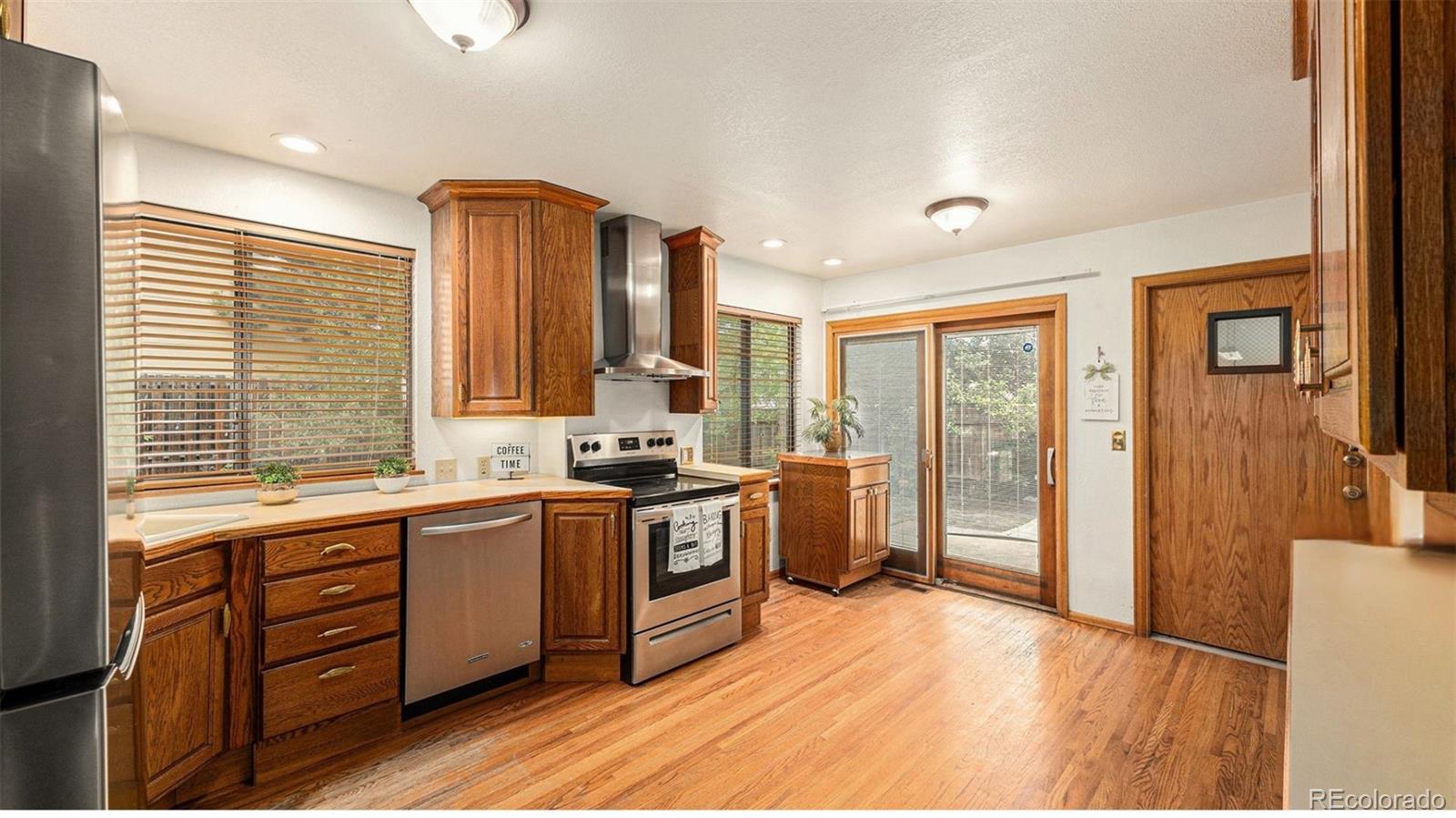 MLS Image #9 for 8445  williamsburg drive,colorado springs, Colorado