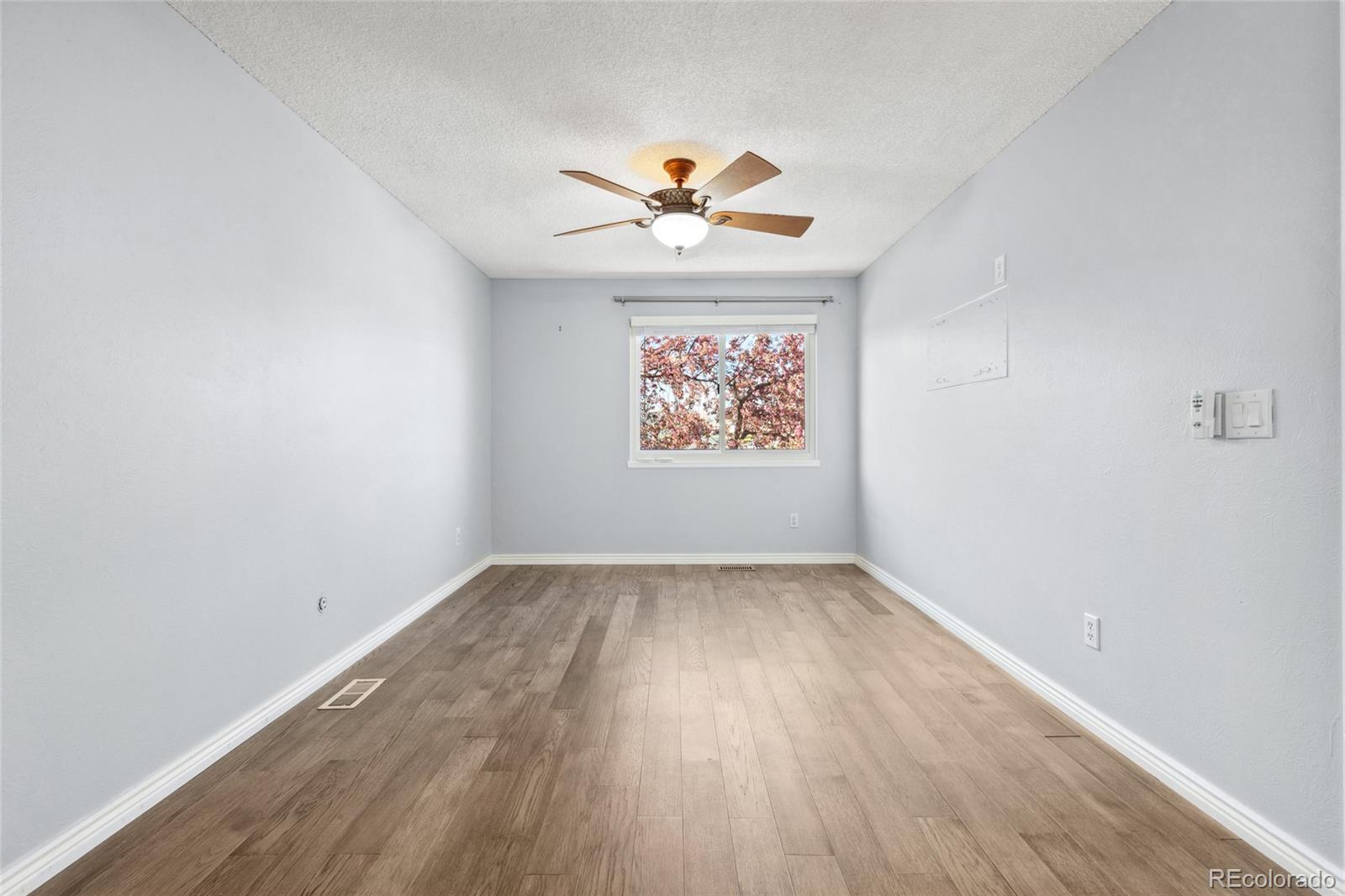 MLS Image #19 for 4860 s field way,littleton, Colorado