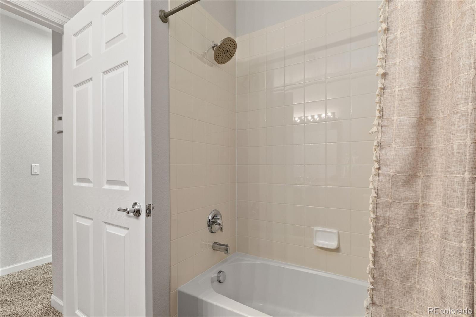 MLS Image #28 for 23346 e 5th place 101,aurora, Colorado