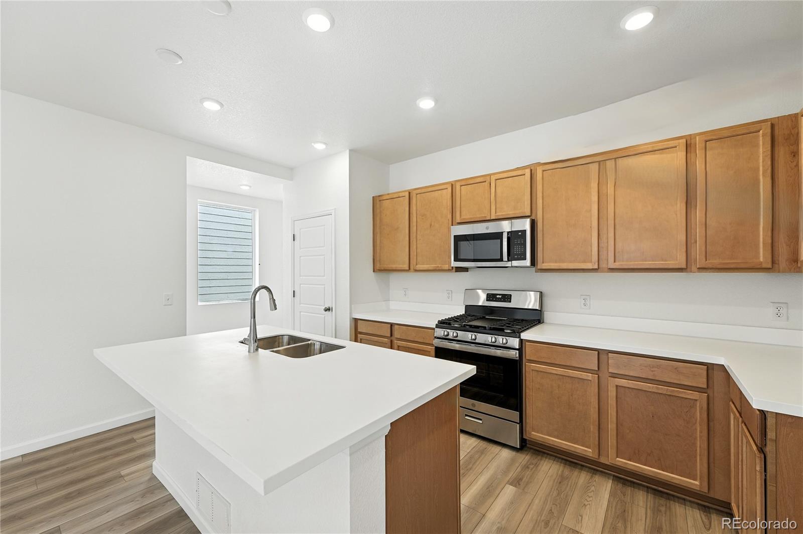 MLS Image #6 for 2086  wagon wheel aly ,brighton, Colorado