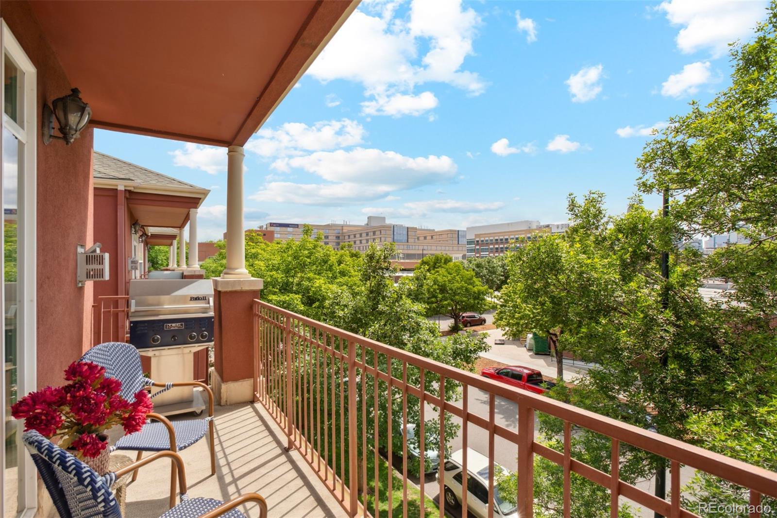 MLS Image #6 for 2100 n humboldt street 302,denver, Colorado