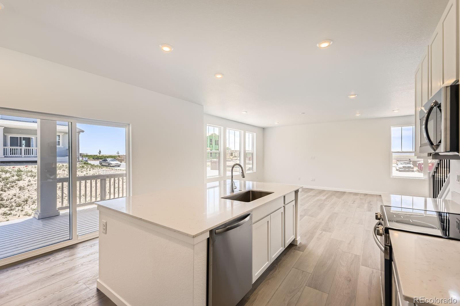 MLS Image #3 for 656 n clubview street,watkins, Colorado