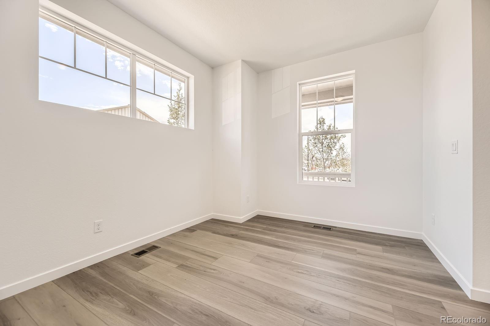 MLS Image #5 for 656 n clubview street,watkins, Colorado