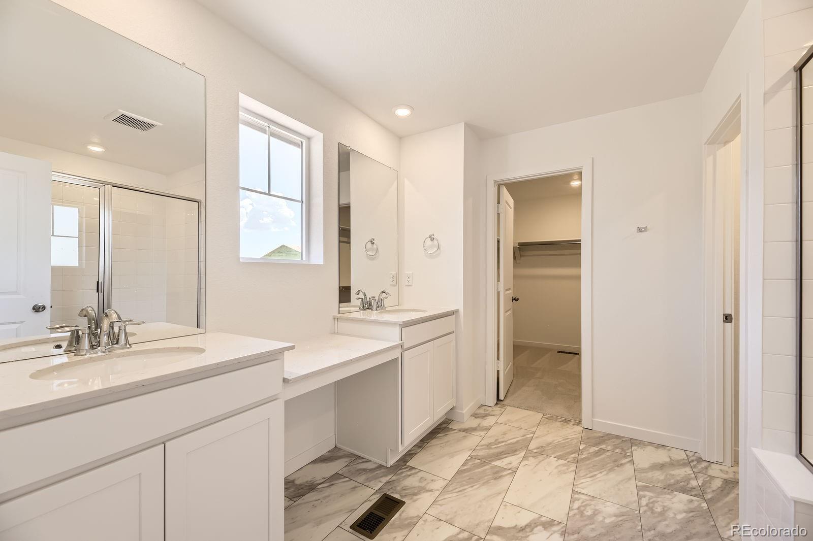 MLS Image #7 for 656 n clubview street,watkins, Colorado