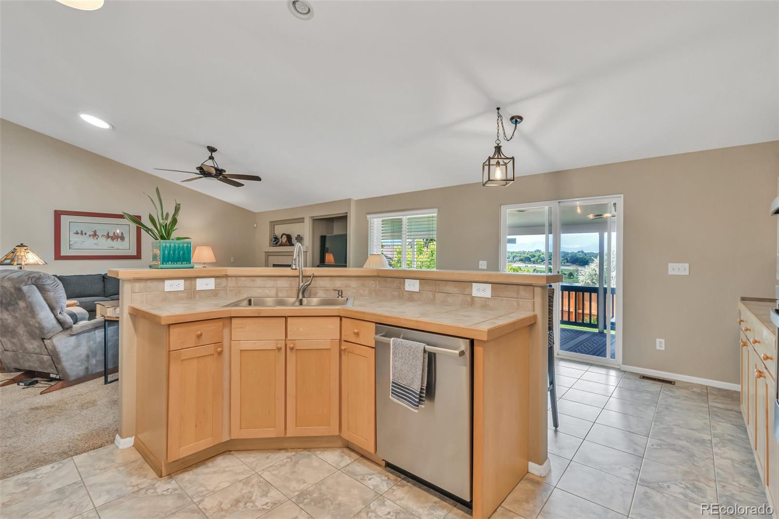 MLS Image #11 for 10877 w 55th lane,arvada, Colorado
