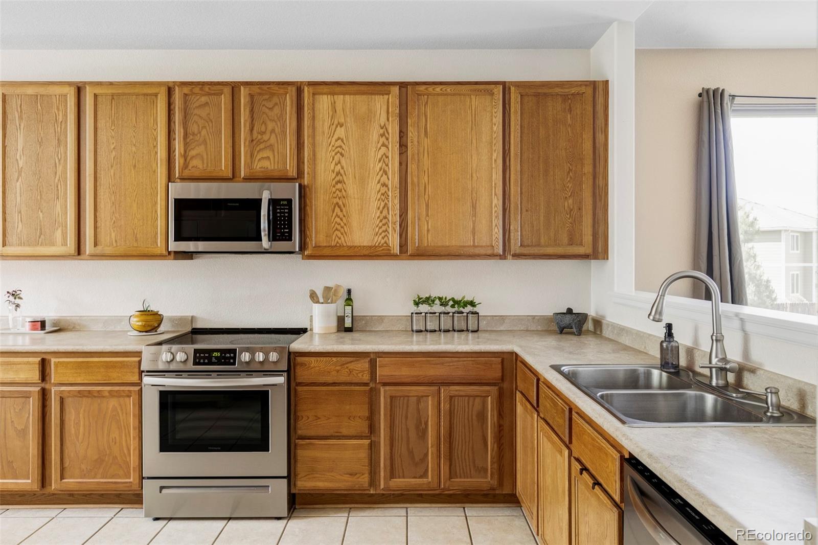 MLS Image #8 for 3972 s shawnee way,aurora, Colorado