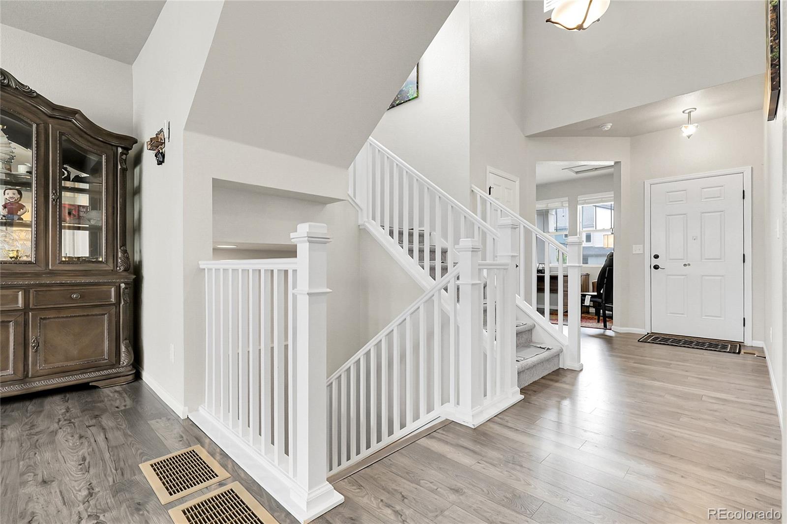 MLS Image #8 for 6484 n ceylon court,denver, Colorado