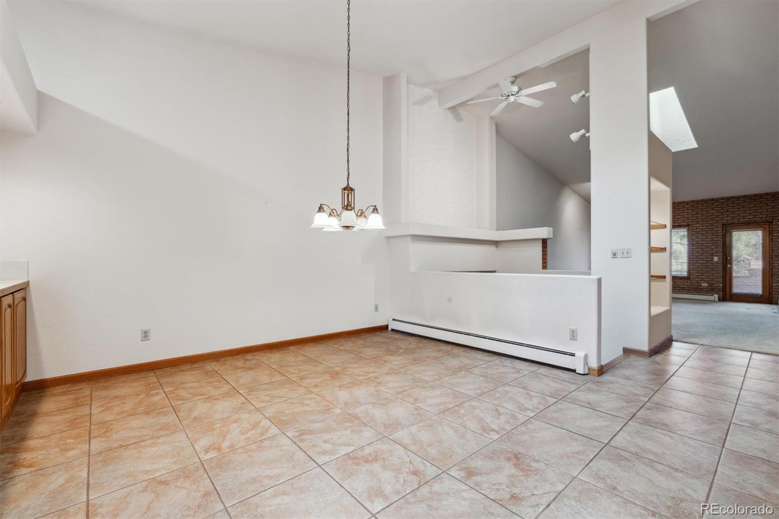 MLS Image #11 for 2010  46th avenue,greeley, Colorado