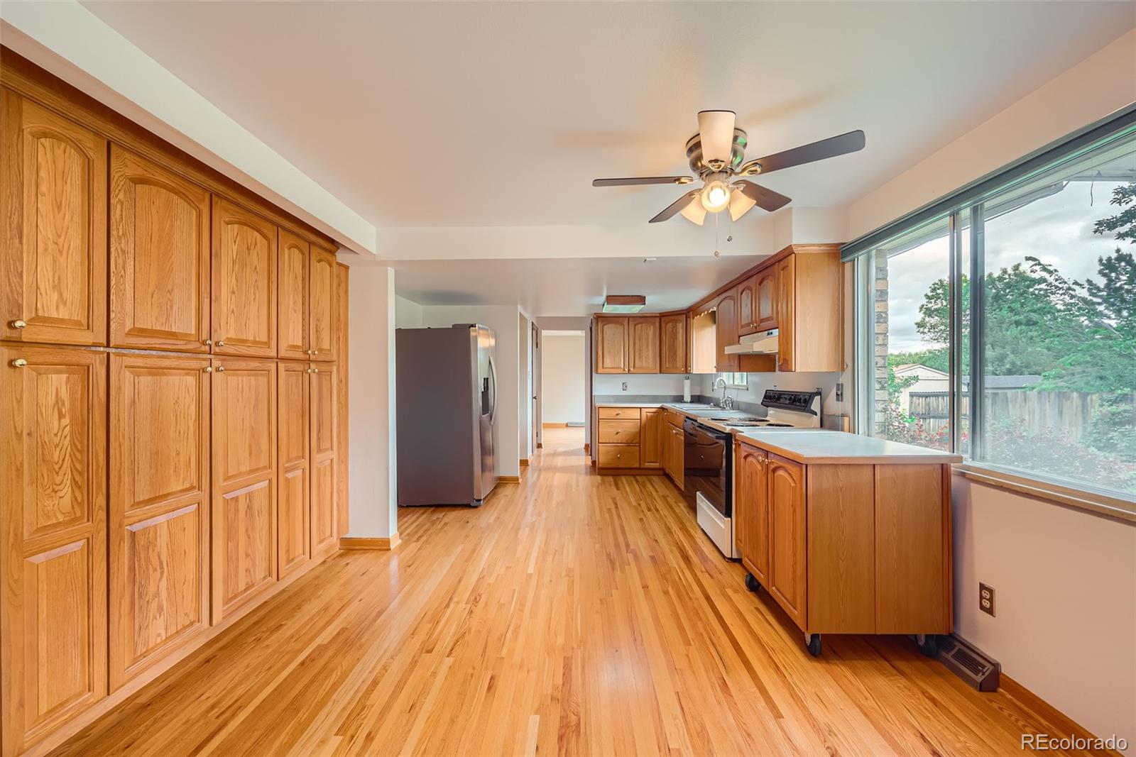 MLS Image #7 for 7700 e oxford avenue,denver, Colorado