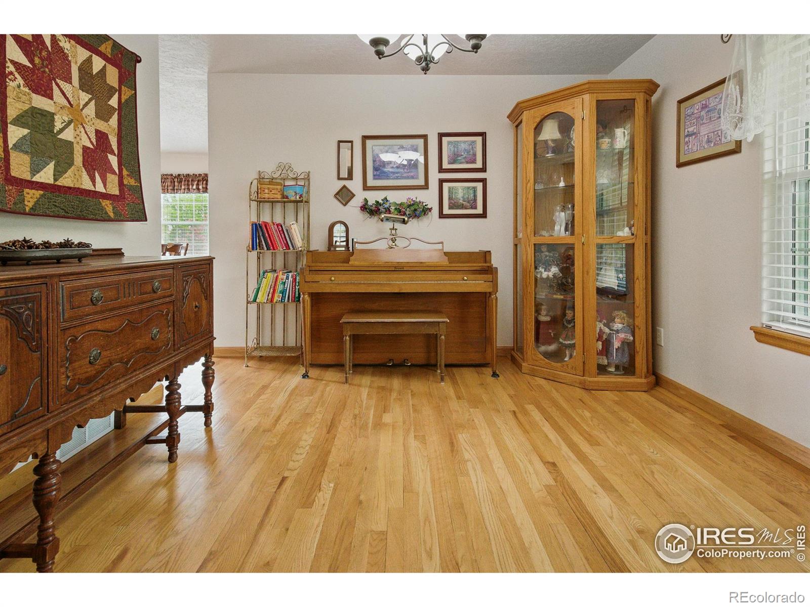 MLS Image #4 for 3006  54th avenue,greeley, Colorado