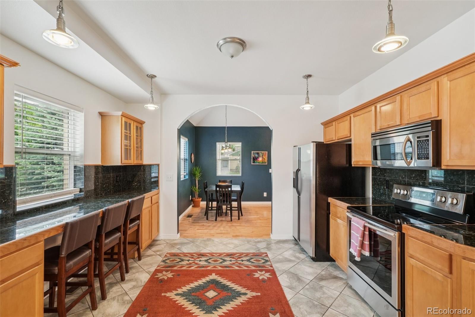 MLS Image #14 for 2203 s lincoln street,denver, Colorado