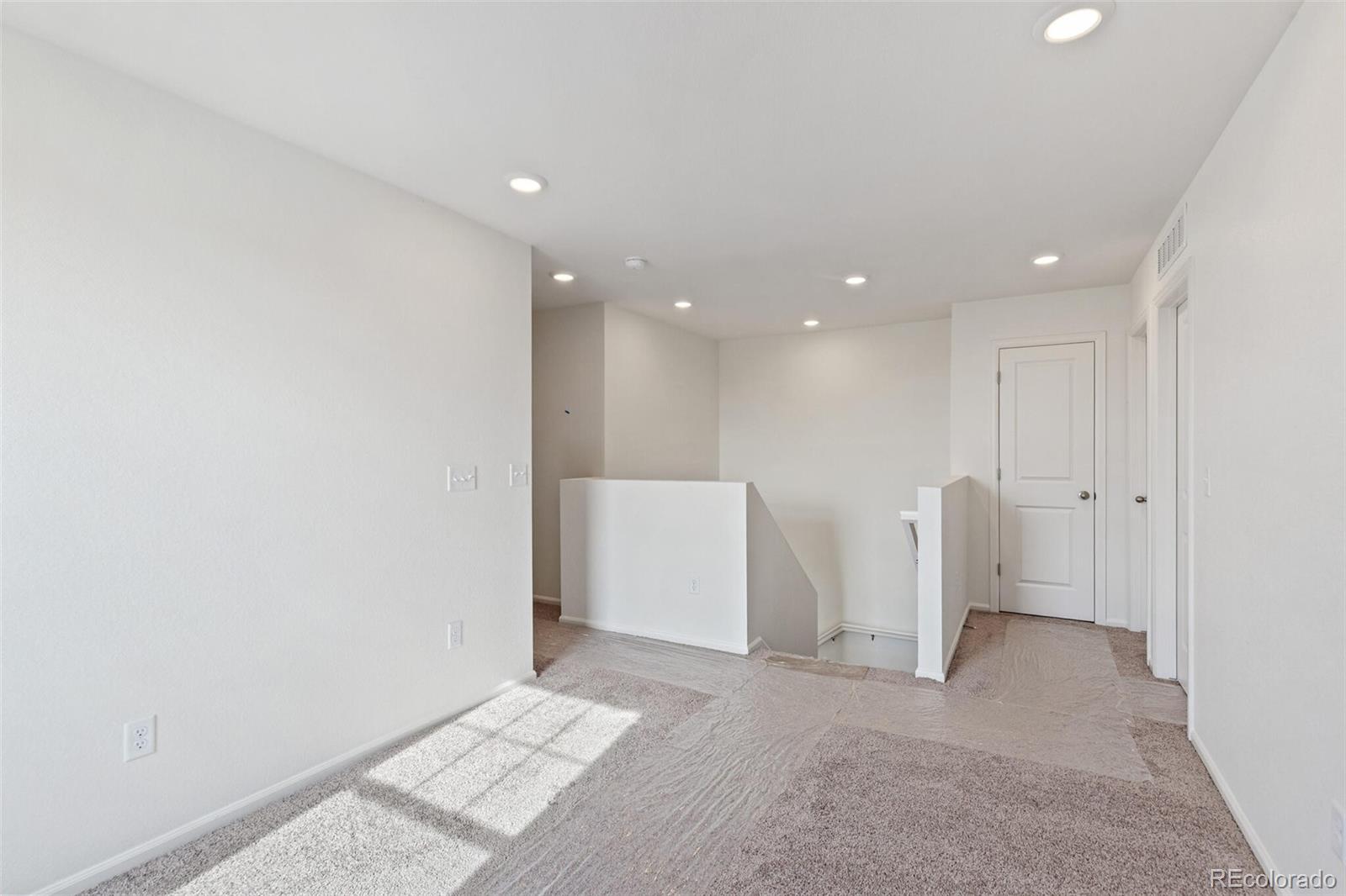 MLS Image #16 for 28636 e 6th place,watkins, Colorado