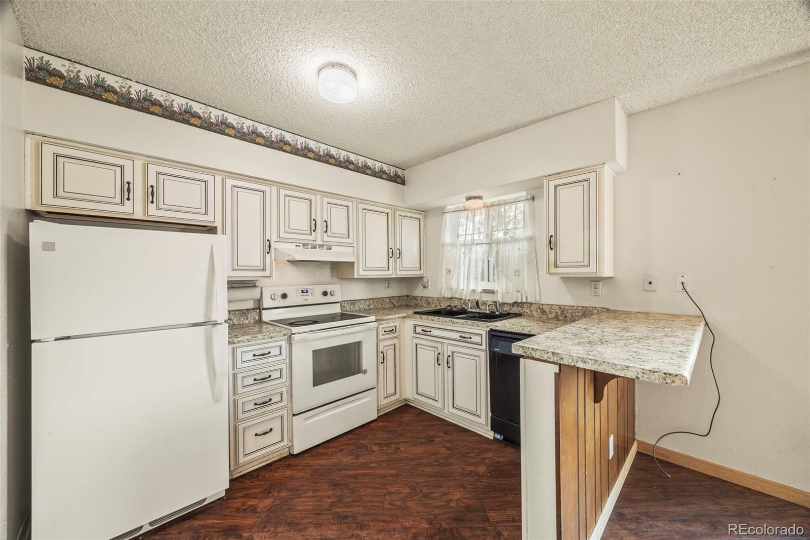 MLS Image #11 for 4445 s lowell boulevard ,denver, Colorado