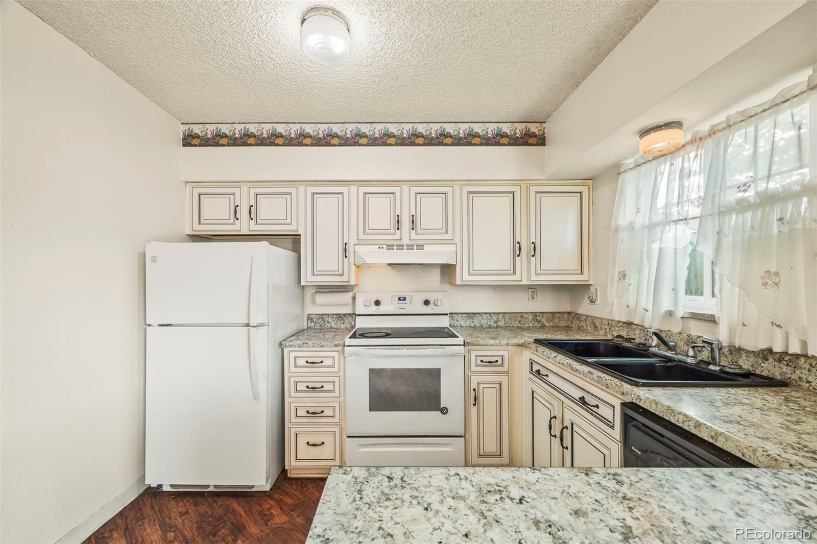 MLS Image #12 for 4445 s lowell boulevard ,denver, Colorado