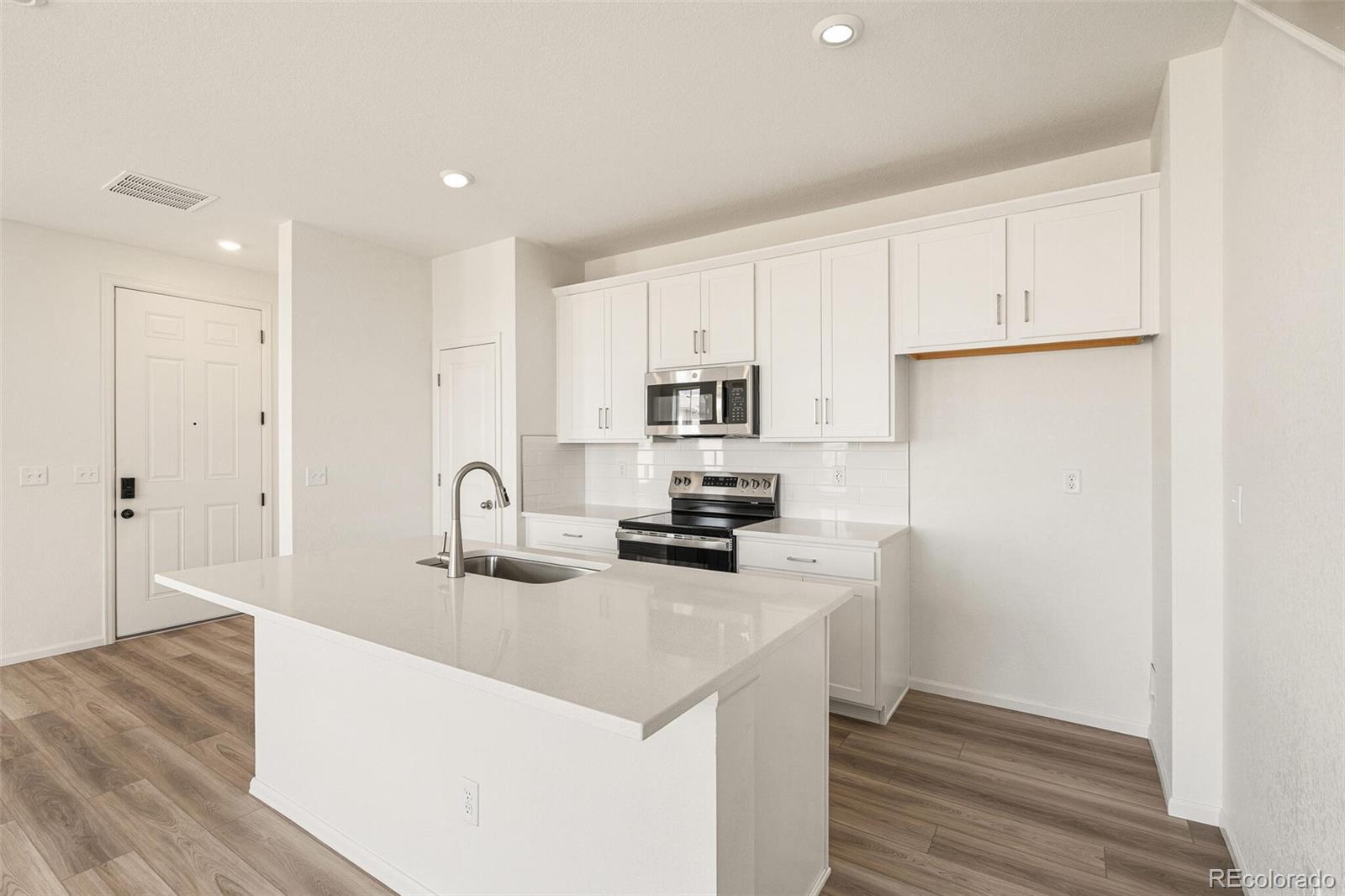 MLS Image #11 for 5233 n elk street,aurora, Colorado