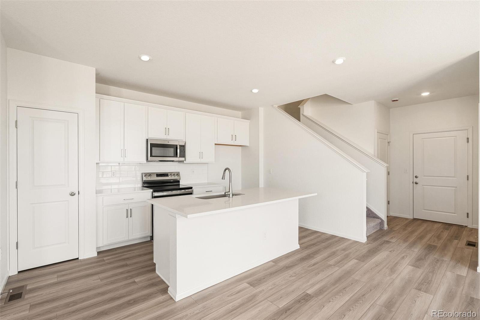 MLS Image #13 for 5233 n elk street,aurora, Colorado