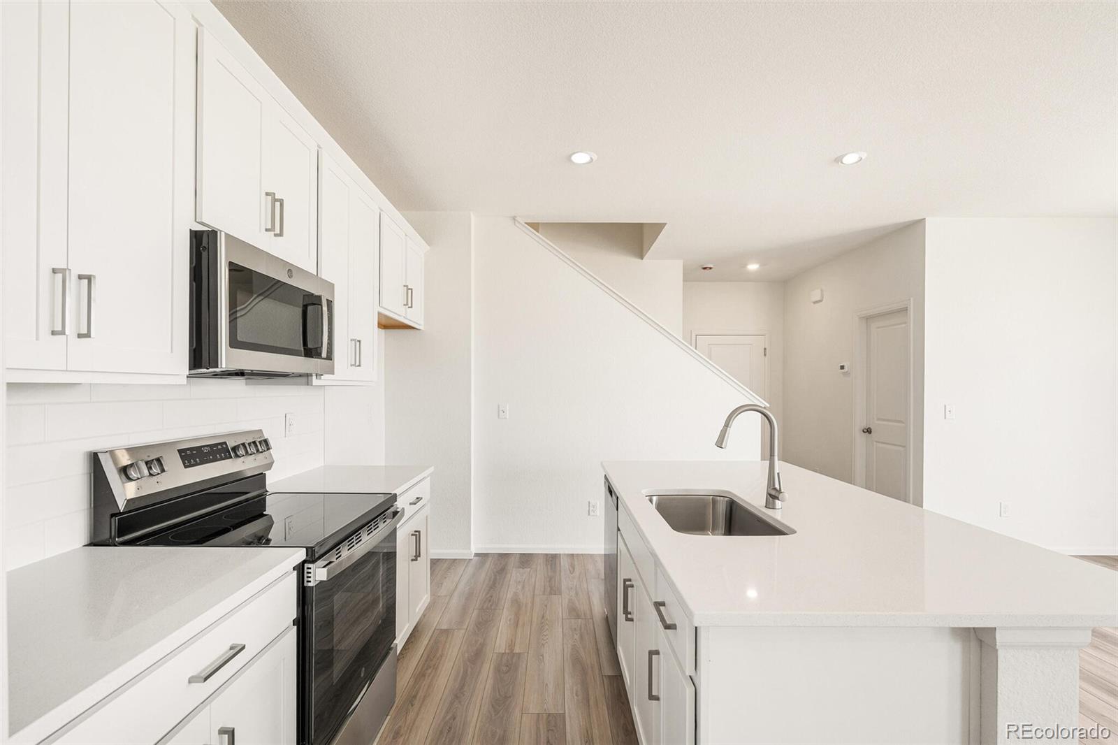 MLS Image #15 for 5233 n elk street,aurora, Colorado