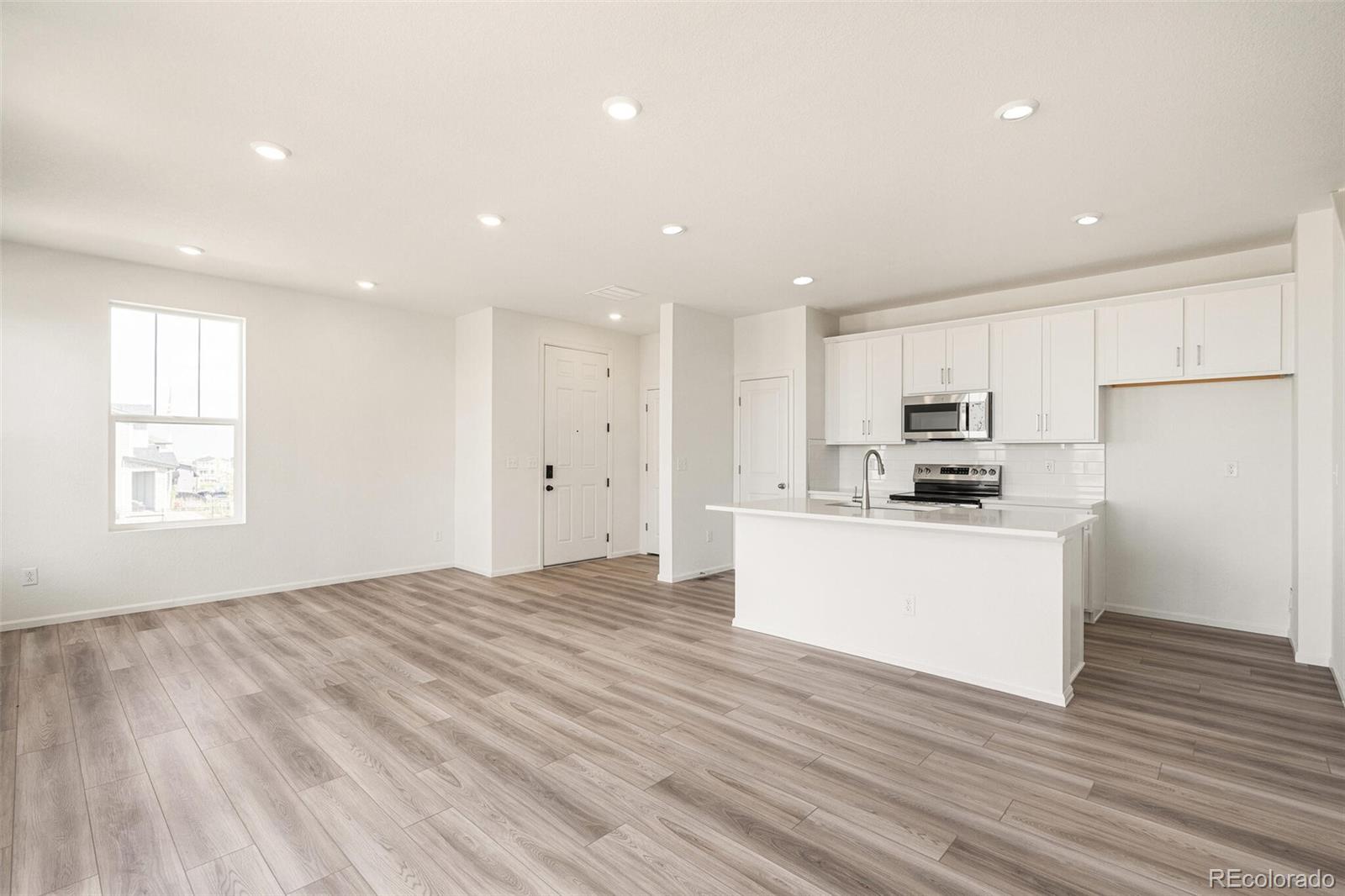 MLS Image #3 for 5233 n elk street,aurora, Colorado