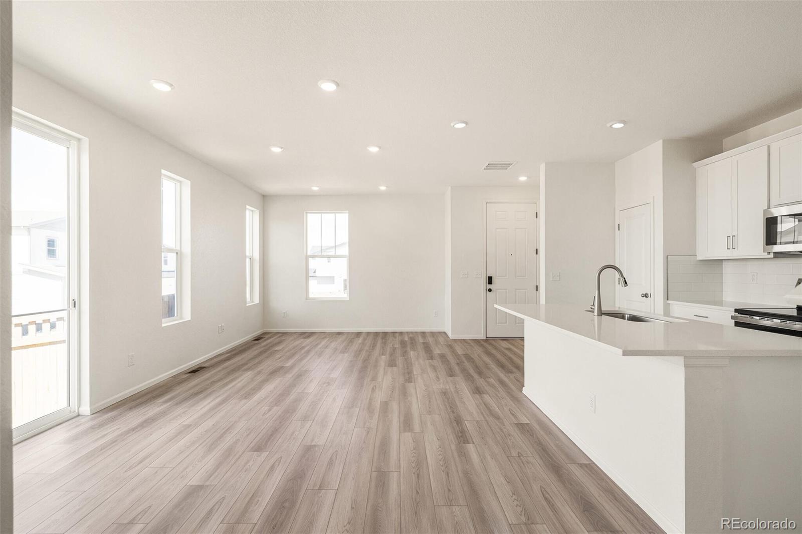 MLS Image #5 for 5233 n elk street,aurora, Colorado