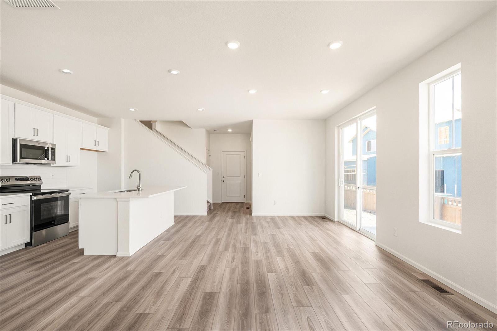 MLS Image #6 for 5233 n elk street,aurora, Colorado