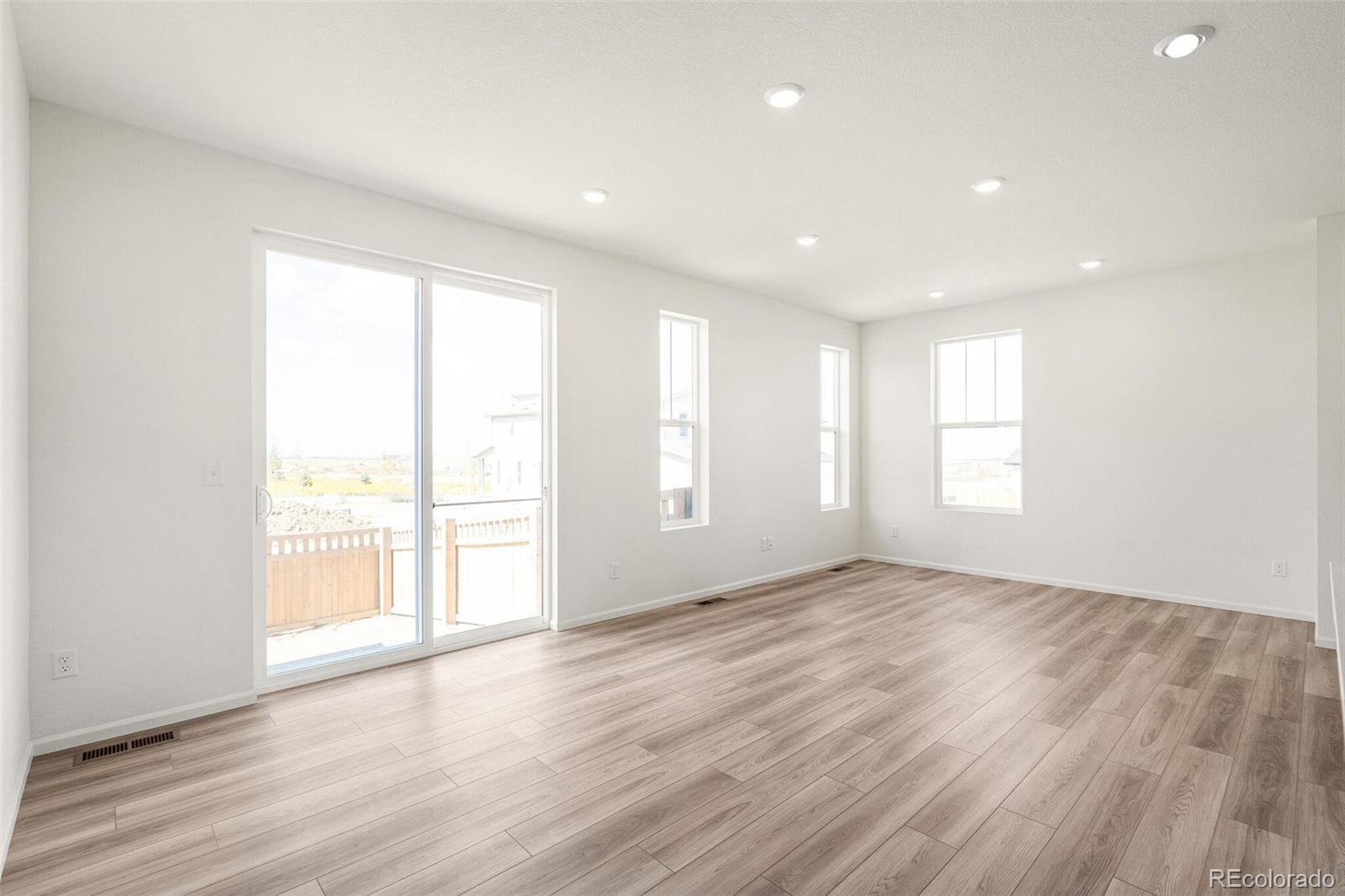 MLS Image #7 for 5233 n elk street,aurora, Colorado