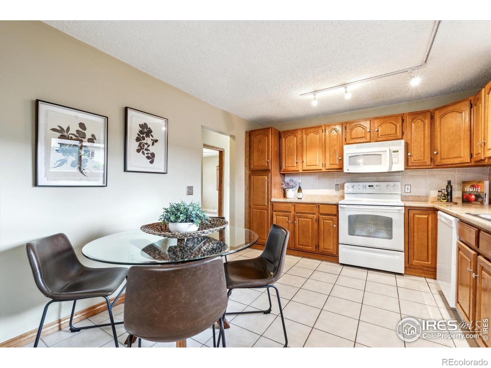 MLS Image #3 for 1101  spruce street,louisville, Colorado