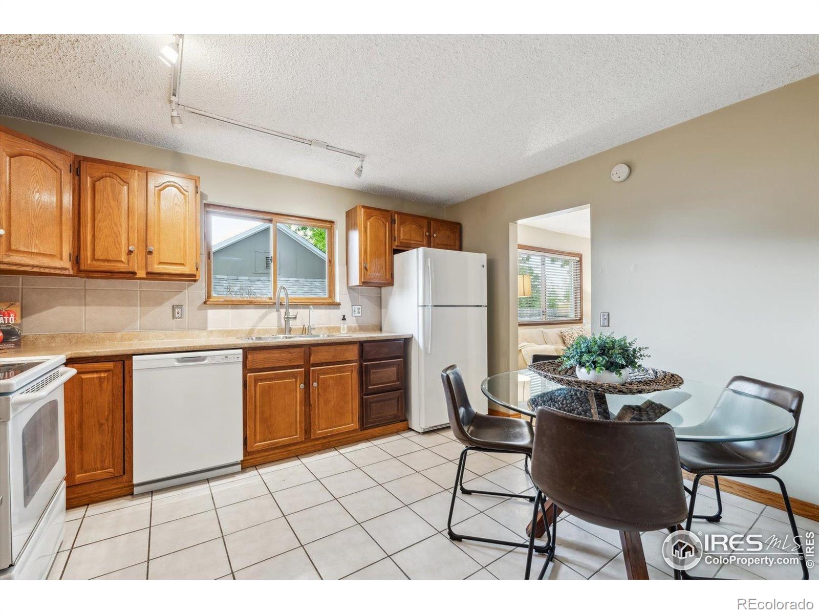 MLS Image #8 for 1101  spruce street,louisville, Colorado