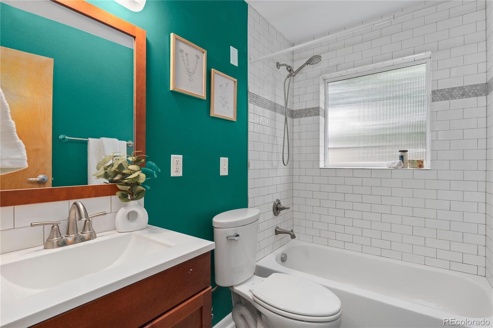 MLS Image #18 for 1540  filbert court,denver, Colorado