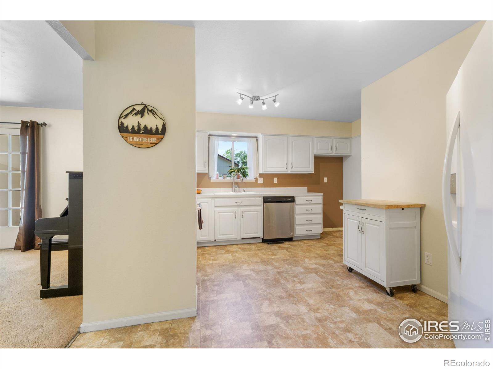 MLS Image #12 for 907  rocky mountain way,fort collins, Colorado