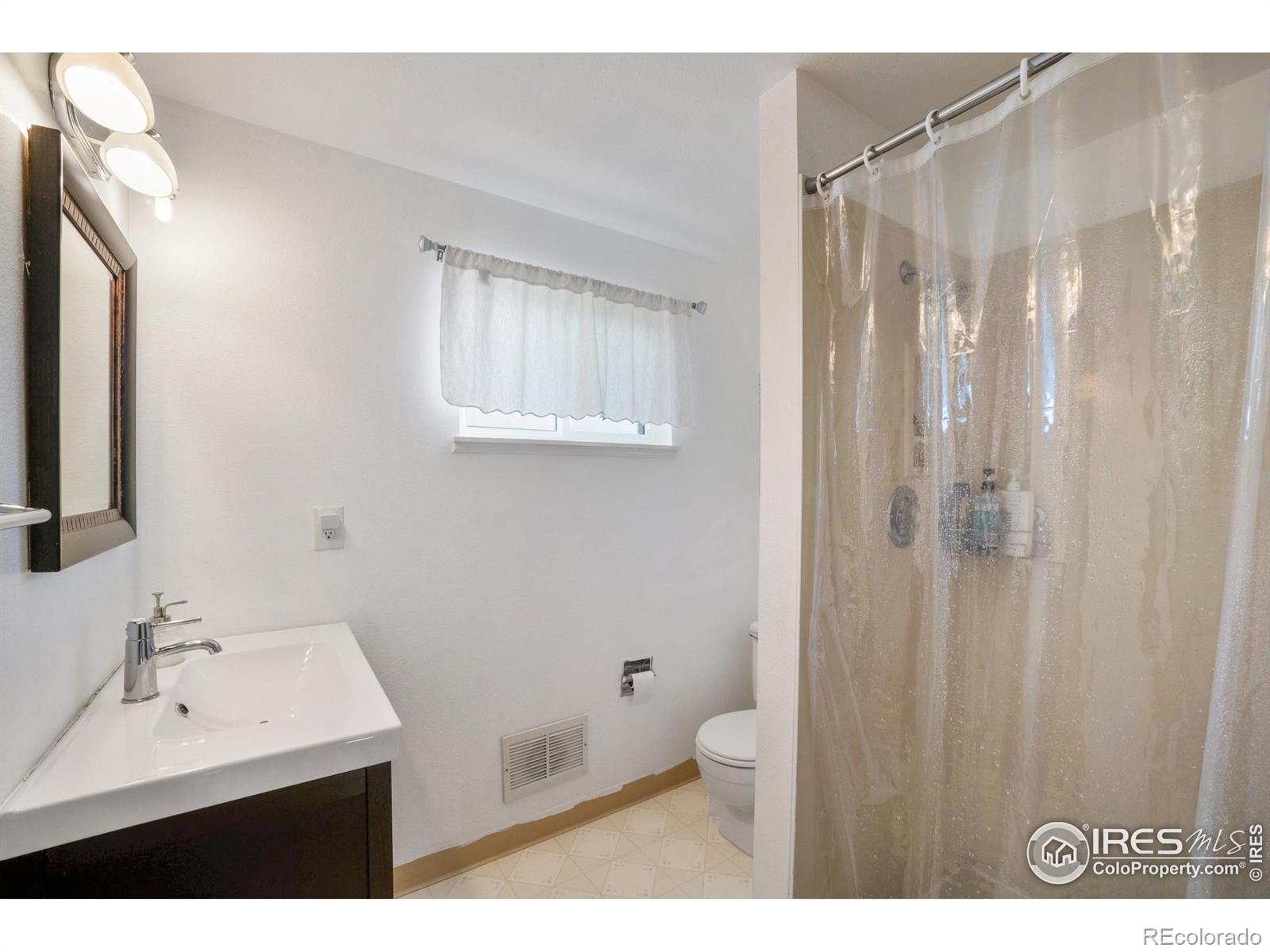 MLS Image #22 for 907  rocky mountain way,fort collins, Colorado