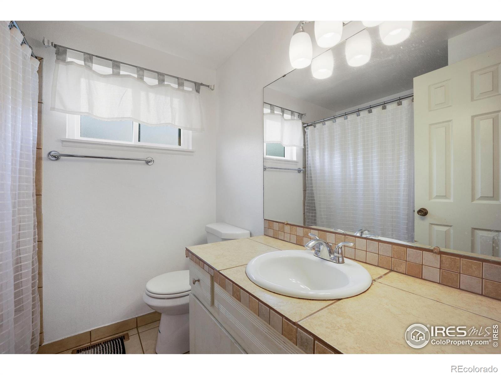 MLS Image #26 for 907  rocky mountain way,fort collins, Colorado