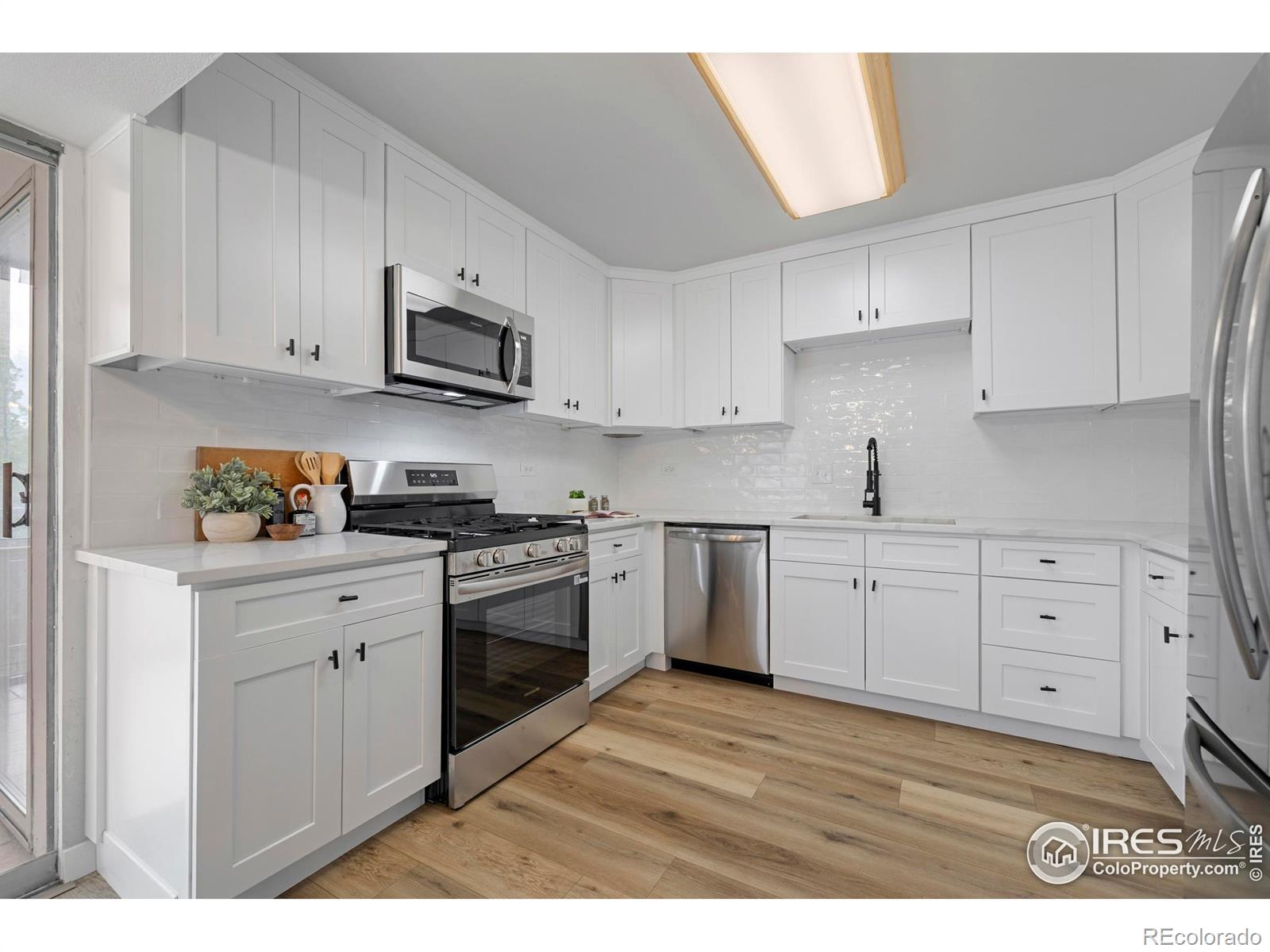 MLS Image #11 for 800 n washington street 409,denver, Colorado