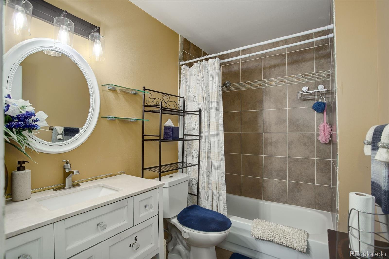MLS Image #17 for 10150 e virginia avenue,denver, Colorado