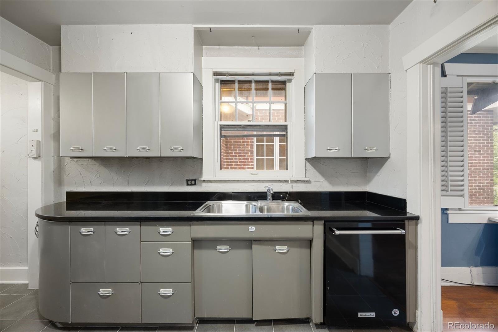 MLS Image #14 for 346 n corona street,denver, Colorado