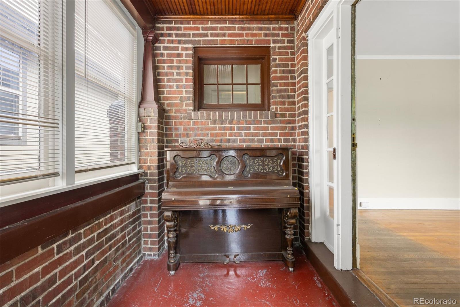 MLS Image #8 for 346 n corona street,denver, Colorado