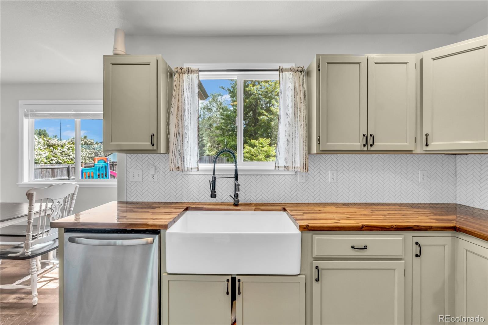 MLS Image #6 for 154  falcon circle,mead, Colorado