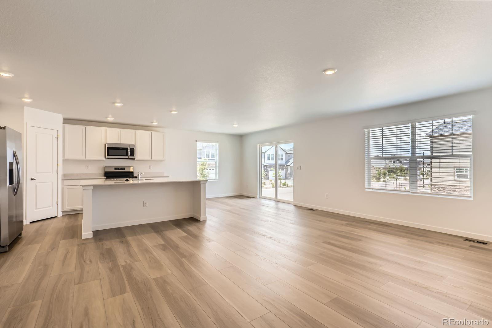 CMA Image for 22072 e 38th place,Aurora, Colorado