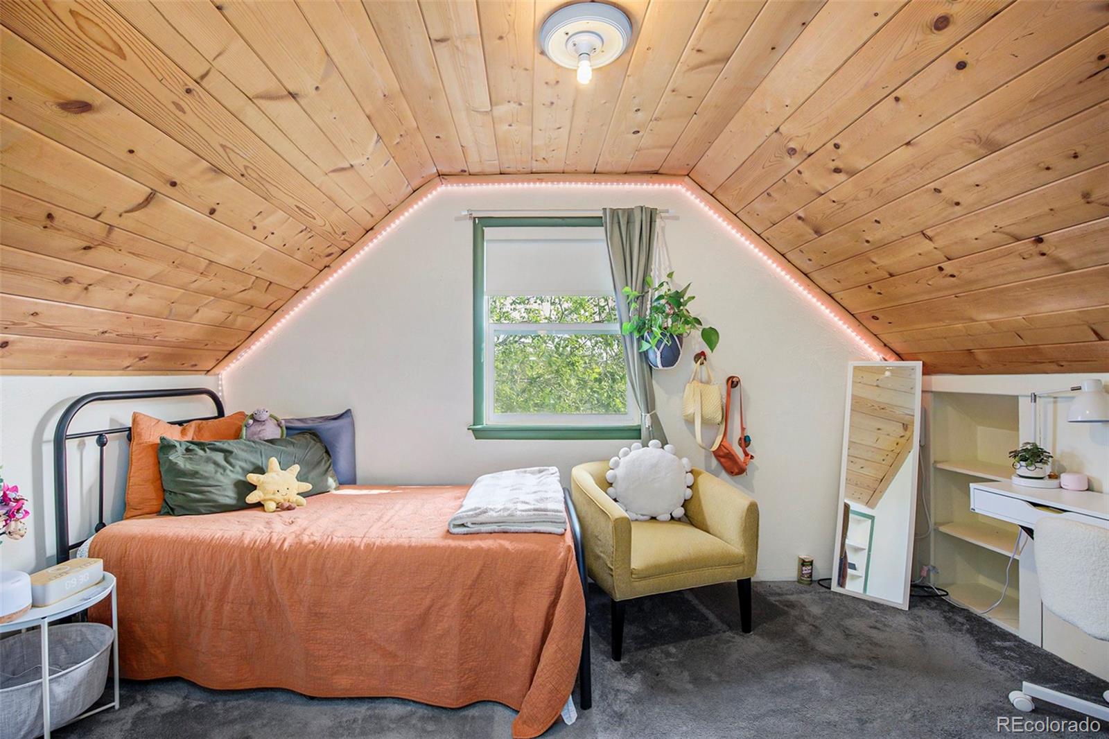 MLS Image #14 for 2595 s irving street,denver, Colorado